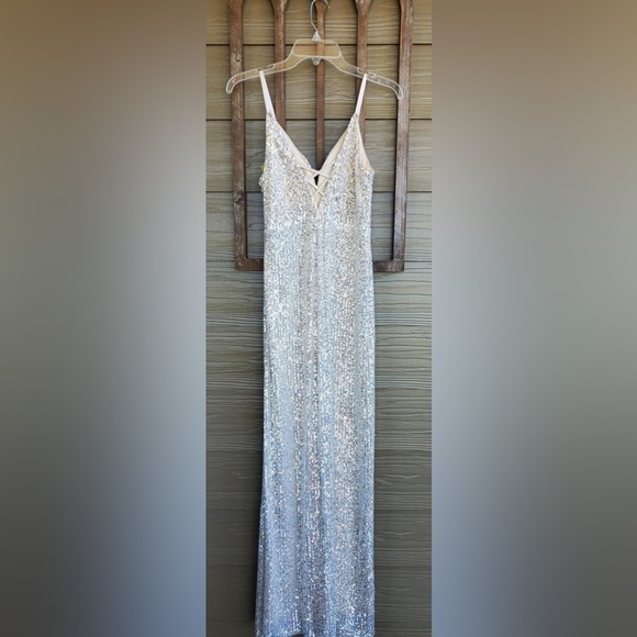 SOLD -NWOT GORGEOUS SPARKLE GOWN - Picture 2 of 3